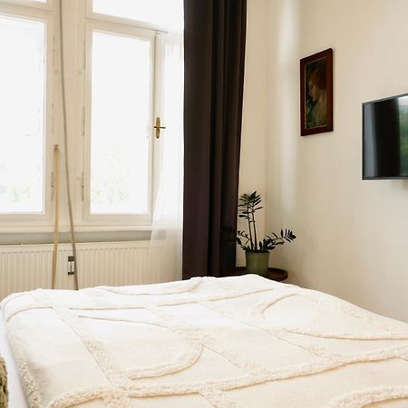 Stilvolles Apartment In Zentraler Lage - Free Parking Graz Luaran gambar