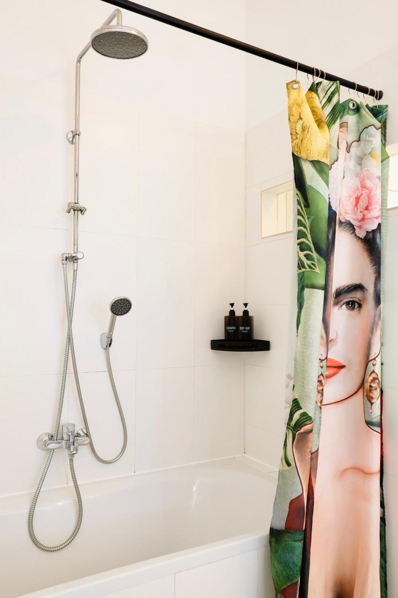 Stilvolles Apartment In Zentraler Lage - Free Parking Graz Luaran gambar