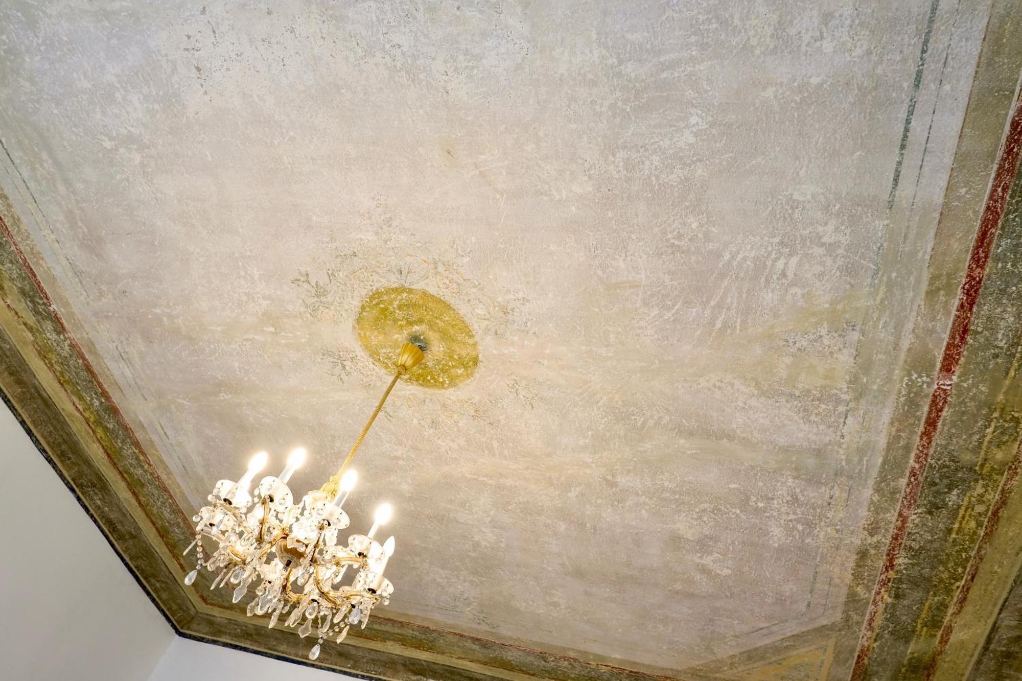 Stilvolles Apartment In Zentraler Lage - Free Parking Graz Luaran gambar