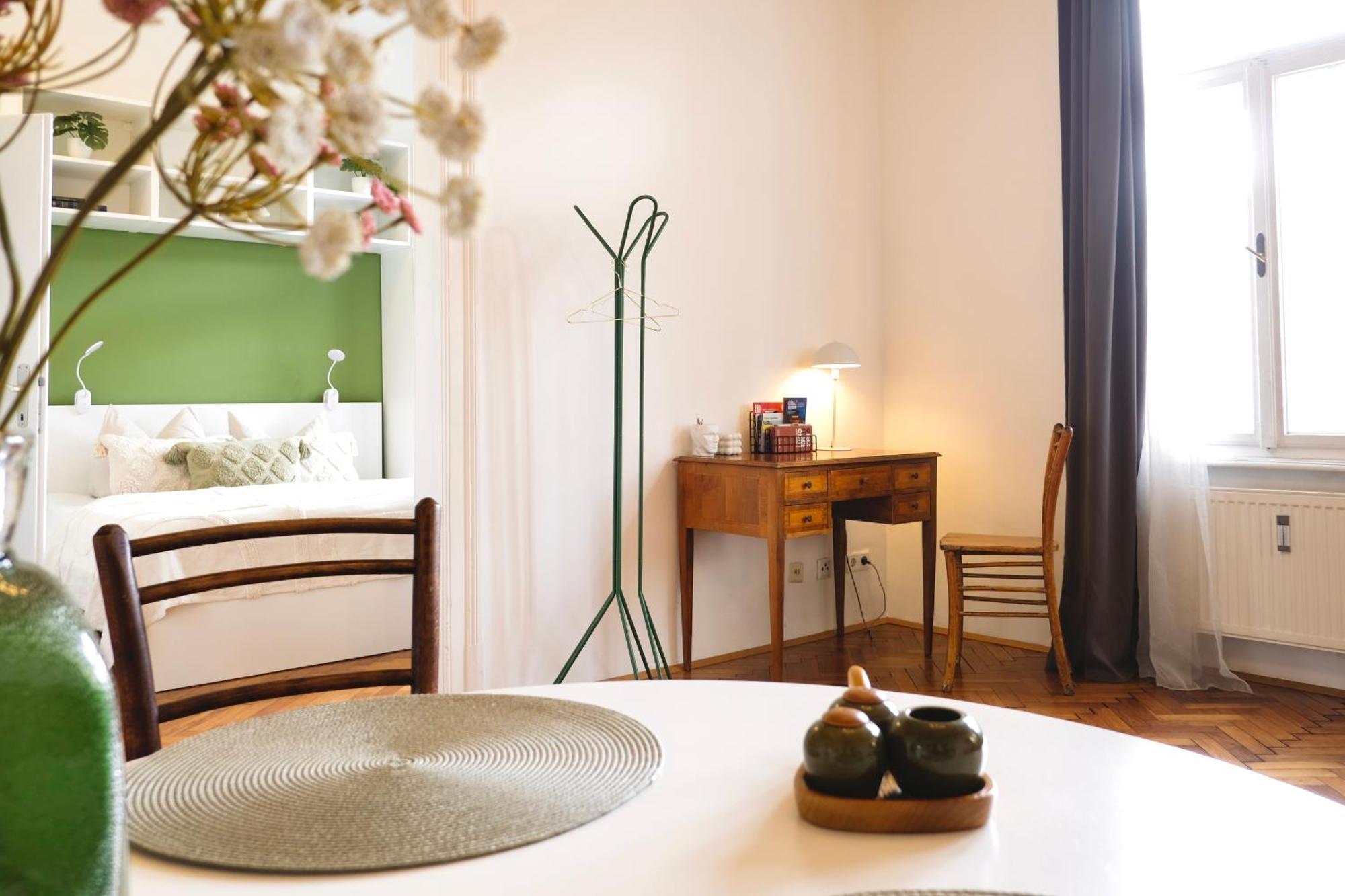 Stilvolles Apartment In Zentraler Lage - Free Parking Graz Luaran gambar
