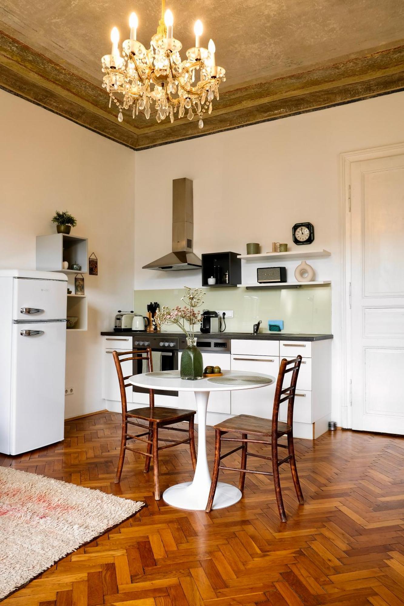 Stilvolles Apartment In Zentraler Lage - Free Parking Graz Luaran gambar