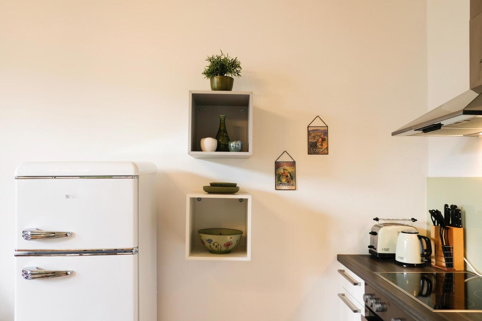 Stilvolles Apartment In Zentraler Lage - Free Parking Graz Luaran gambar